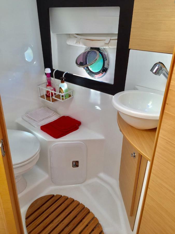 Bateau Haut Standing Privative - Nuit A Quai Port La Rochelle 拉罗歇尔 外观 照片